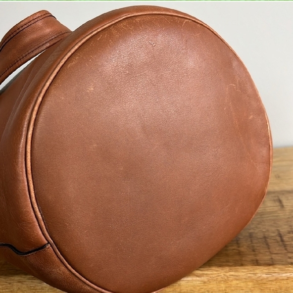 2014 Coach Duffle Bag - Picture 12 of 16